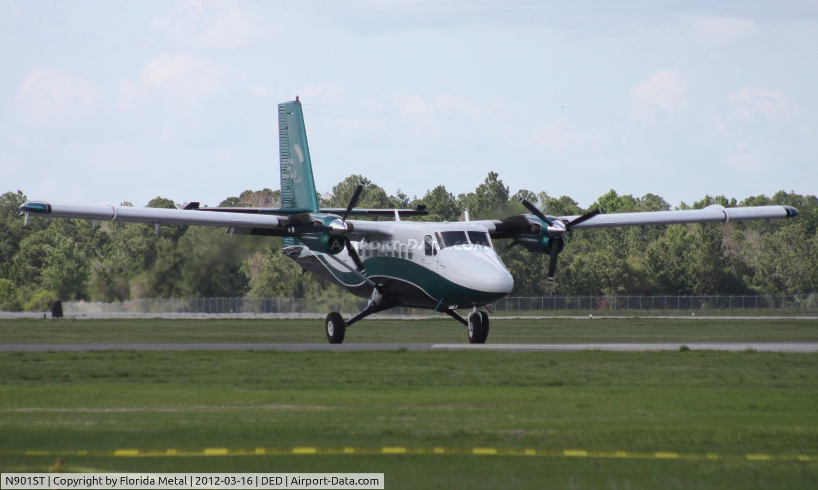N901ST, 1969 De Havilland Canada DHC-6-200 Twin Otter C/N 208, CSC Jump plane