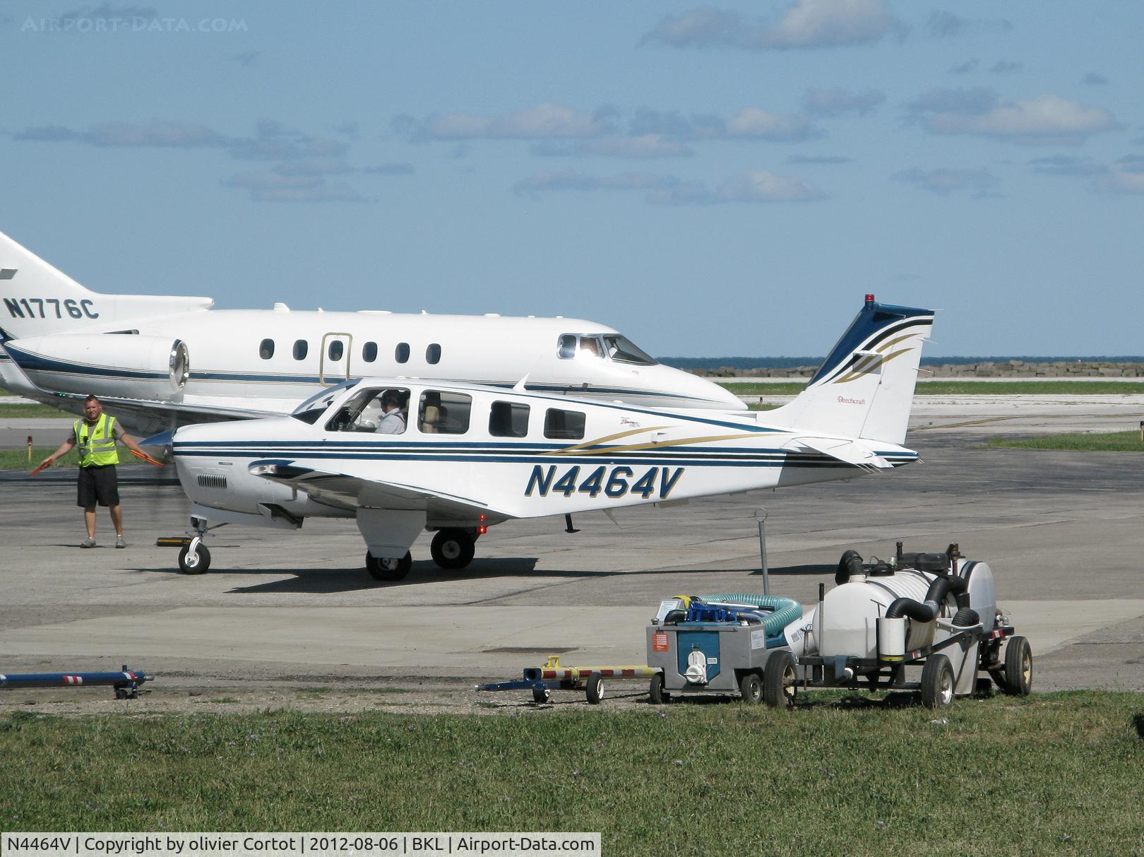 N4464V, 2000 Raytheon Aircraft Company A36 Bonanza C/N E-3364, seconds before cutting the engine