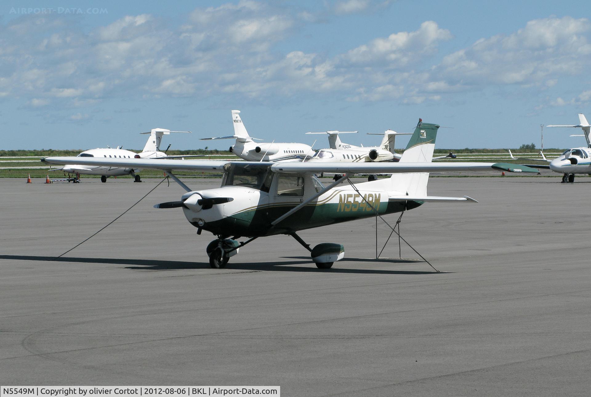 N5549M, 1980 Cessna 152 C/N 15284612, BKL parking