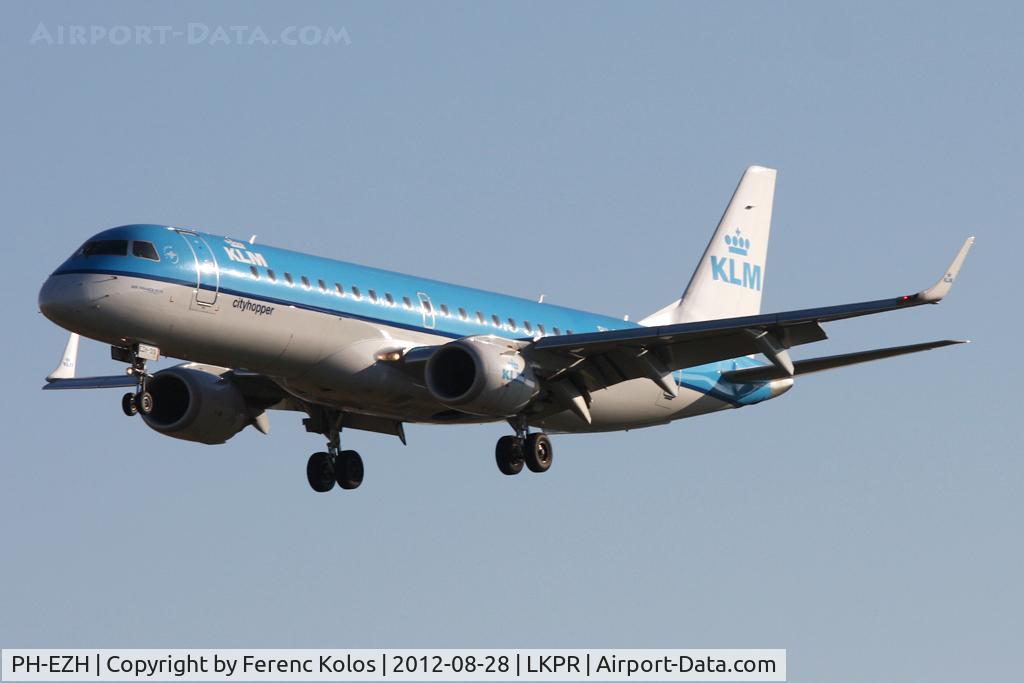 PH-EZH, 2009 Embraer 190LR (ERJ-190-100LR) C/N 19000319, Praha