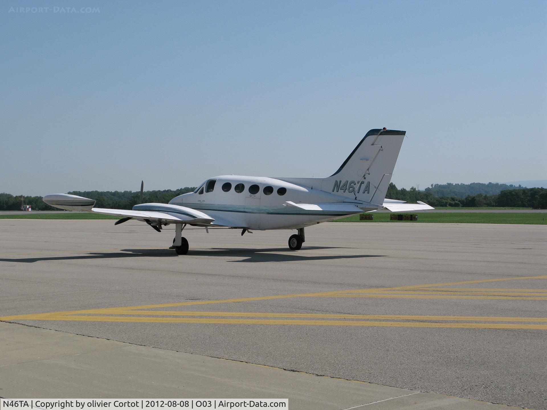 N46TA, 1972 Cessna 414 Chancellor C/N 414-0466, alone on the tarmac