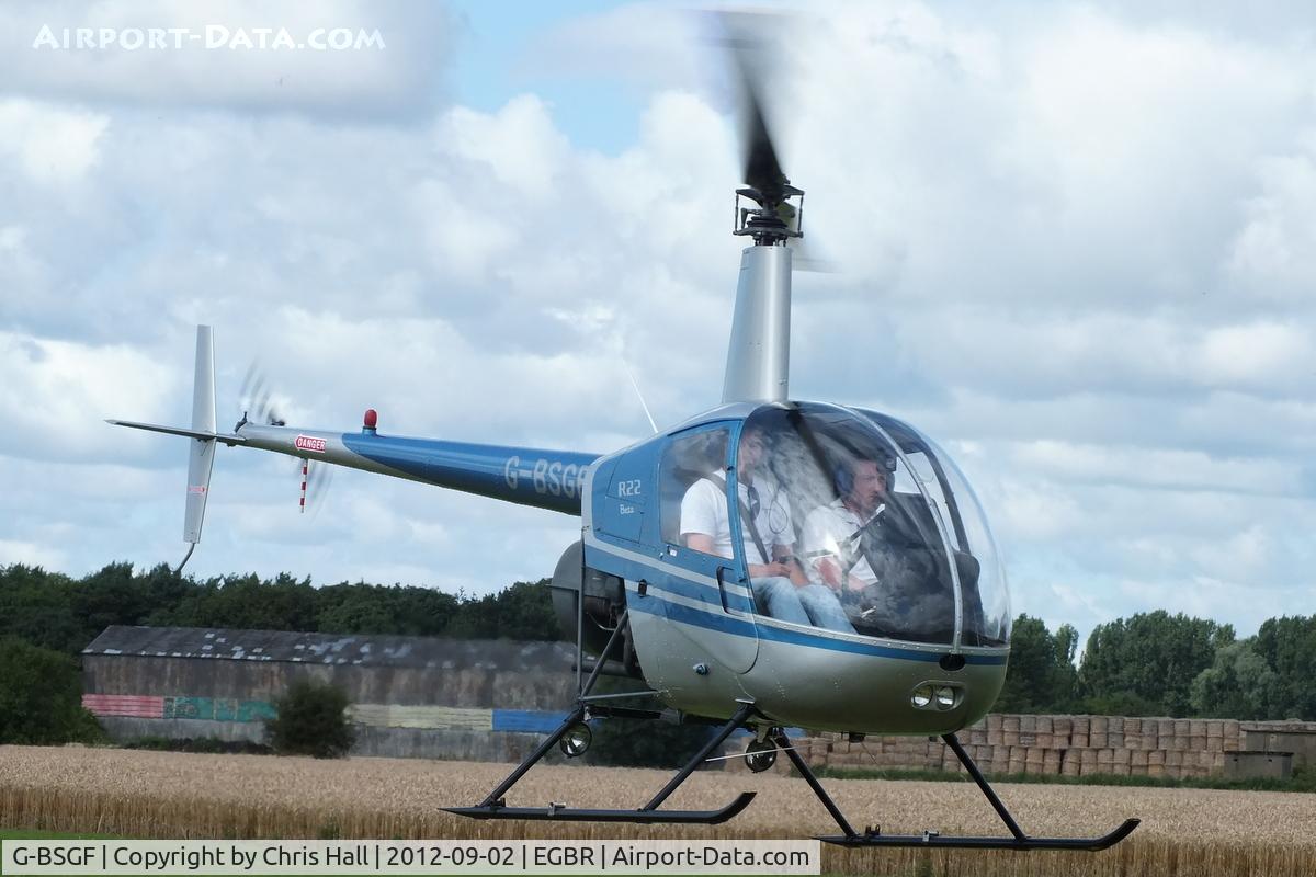 G-BSGF, 1990 Robinson R22 Beta C/N 1383, At the Real Aeroplane Club's Wings & Wheels fly-in, Breighton
