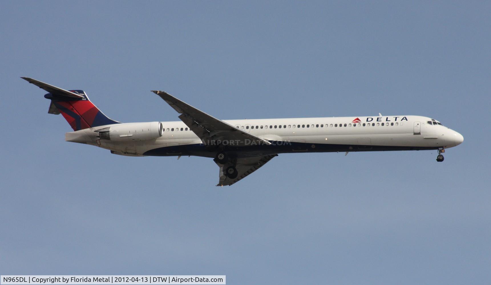 N965DL, 1990 McDonnell Douglas MD-88 C/N 49984, Delta MD-88