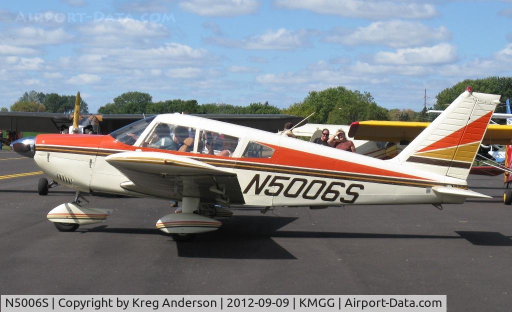 N5006S, 1971 Piper PA-28-235 C/N 28-7110011, 2012 Maple Lake Fly-in Pork Chopper Dinner