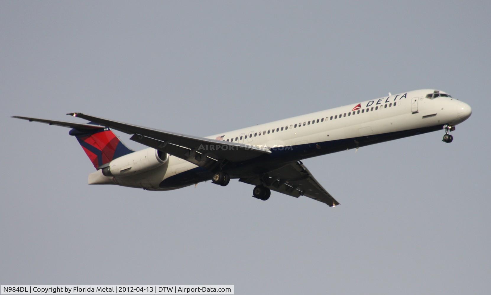 N984DL, 1991 McDonnell Douglas MD-88 C/N 53311, Delta MD-88