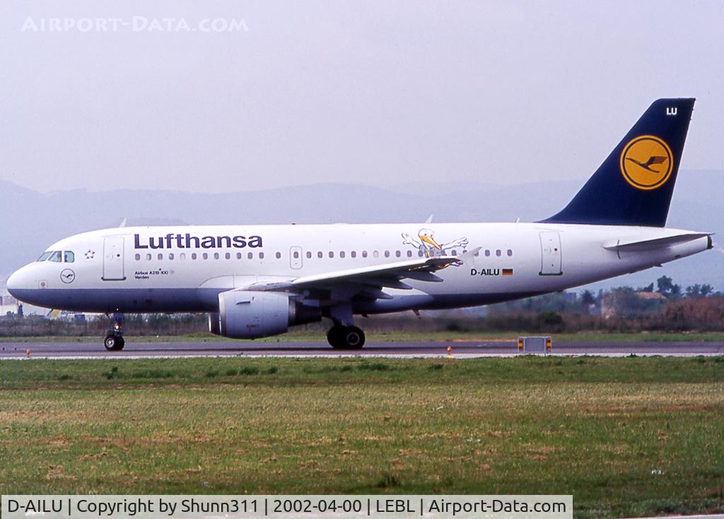 D-AILU, 1997 Airbus A319-114 C/N 744, Ready for take off rwy 20 with additional bird logo on rear fuselage :)