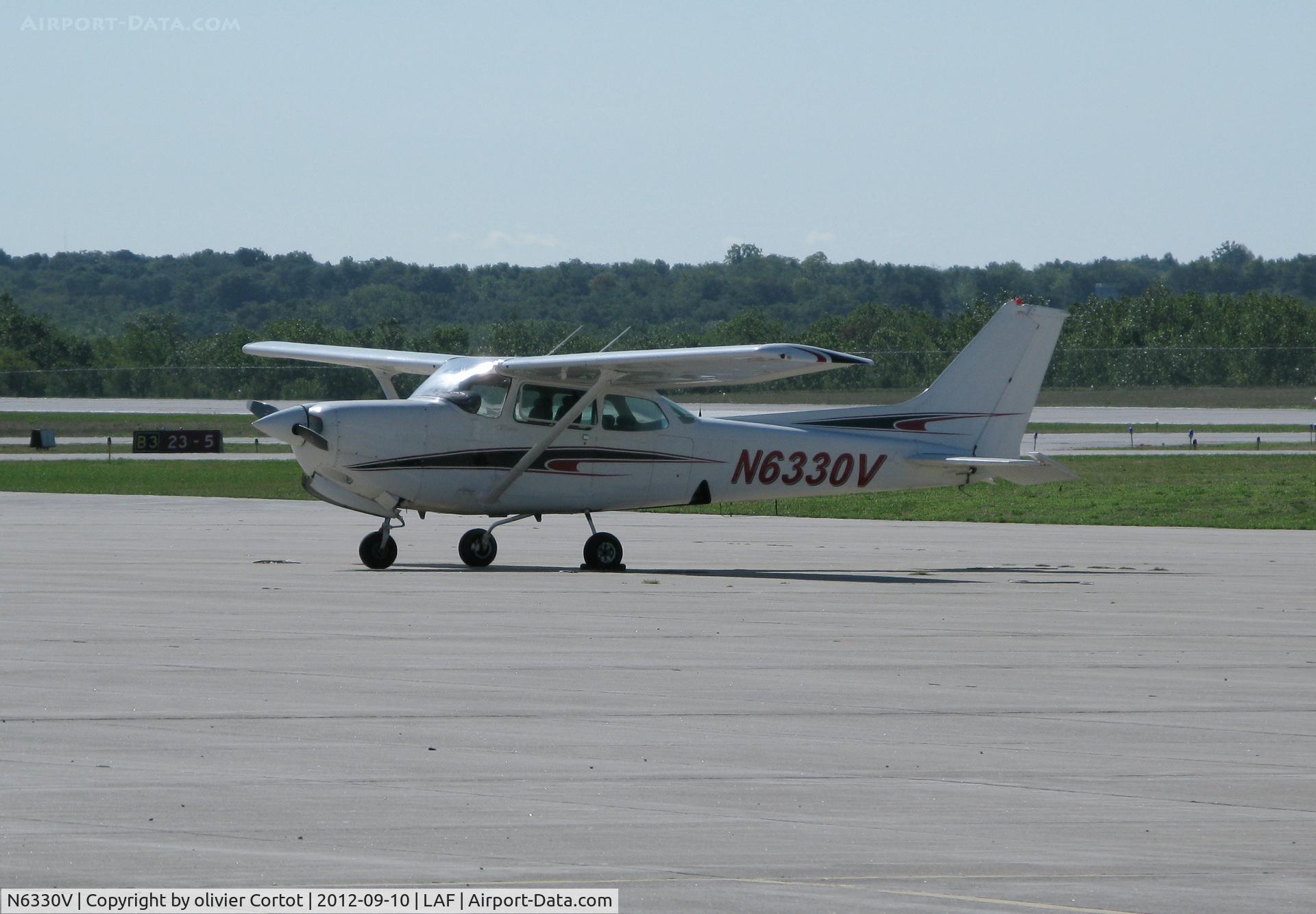N6330V, Cessna 172RG Cutlass RG C/N 172RG0628, Lafayette airport