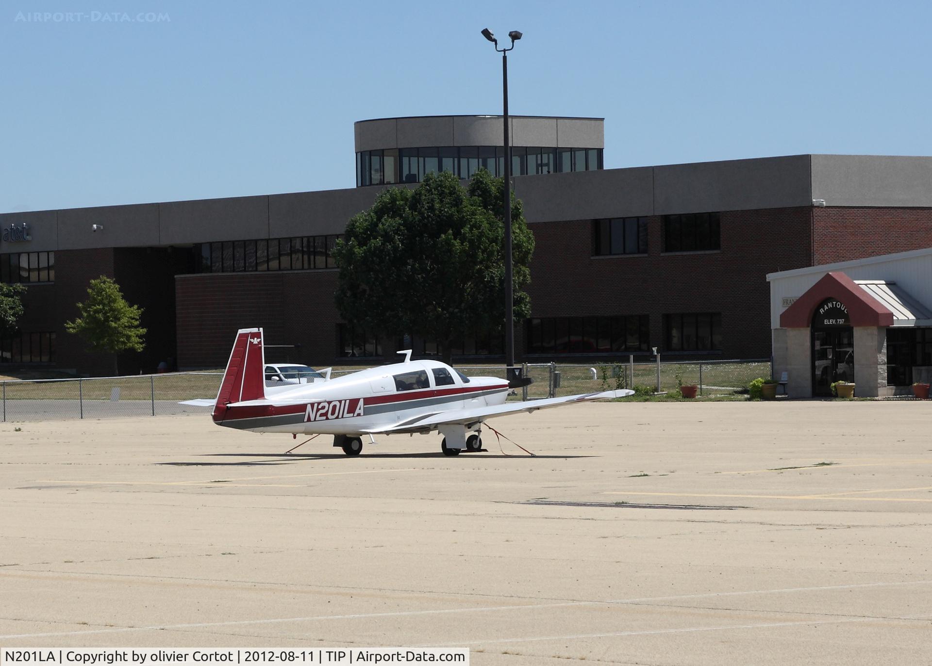 N201LA, 1978 Mooney M20J 201 C/N 24-0466, taken from the chanute air museum