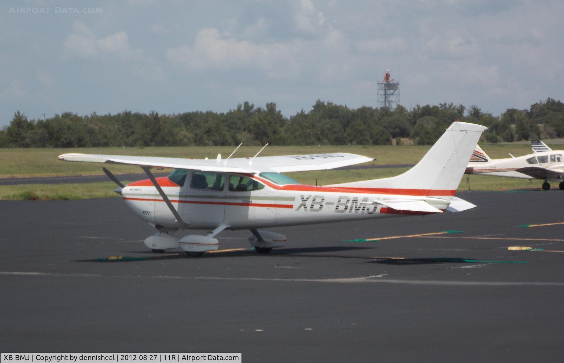 XB-BMJ, Cessna 182Q Skylane C/N 182, MEXICAN CESSNA SKYLANE II AT BRENHAM TEXAS AIRPORT