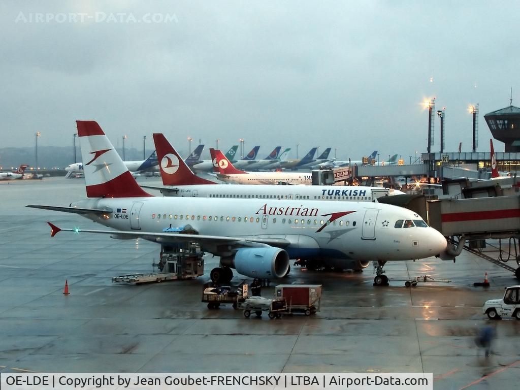 OE-LDE, 2005 Airbus A319-112 C/N 2494, 
