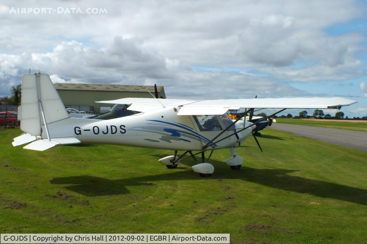 G-OJDS, 2004 Comco Ikarus C42 Cyclone FB80 C/N 0411-6633, At the Real Aeroplane Club's Wings & Wheels fly-in, Breighton