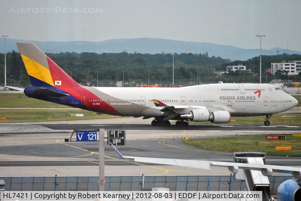 HL7421, 1996 Boeing 747-48EM C/N 25784, Rolling on r/w 25R