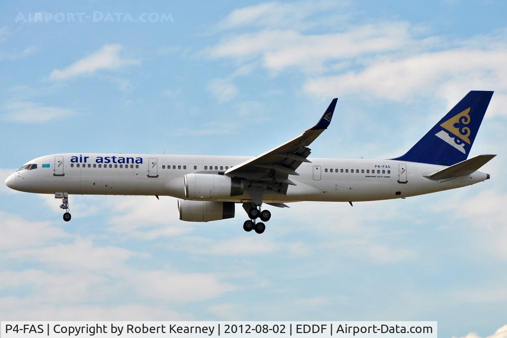 P4-FAS, 1998 Boeing 757-2G5 C/N 29489, On finals for r/w 25L