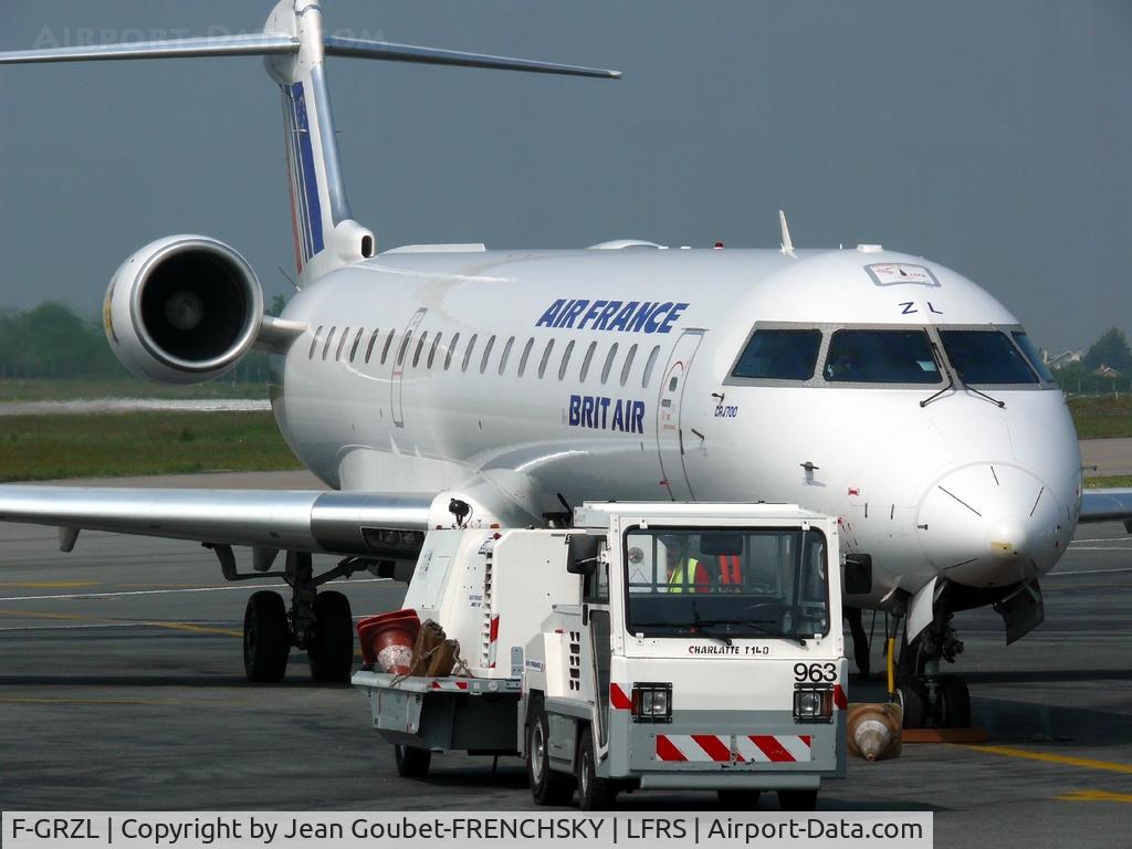 F-GRZL, 2006 Bombardier CRJ-700 (CL-600-2C10) Regional Jet C/N 10245, from and to Nice