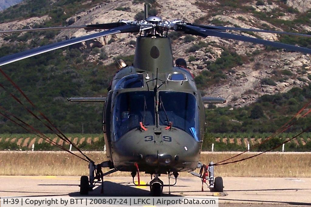 H-39, Agusta A-109BA C/N 0339, on aeroclub parking