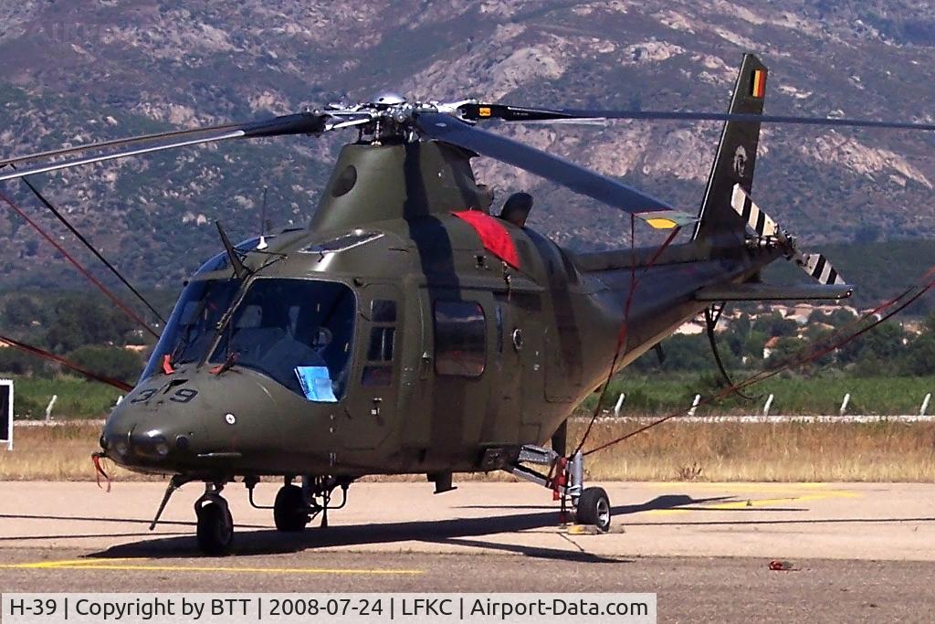 H-39, Agusta A-109BA C/N 0339, on aeroclub parking
