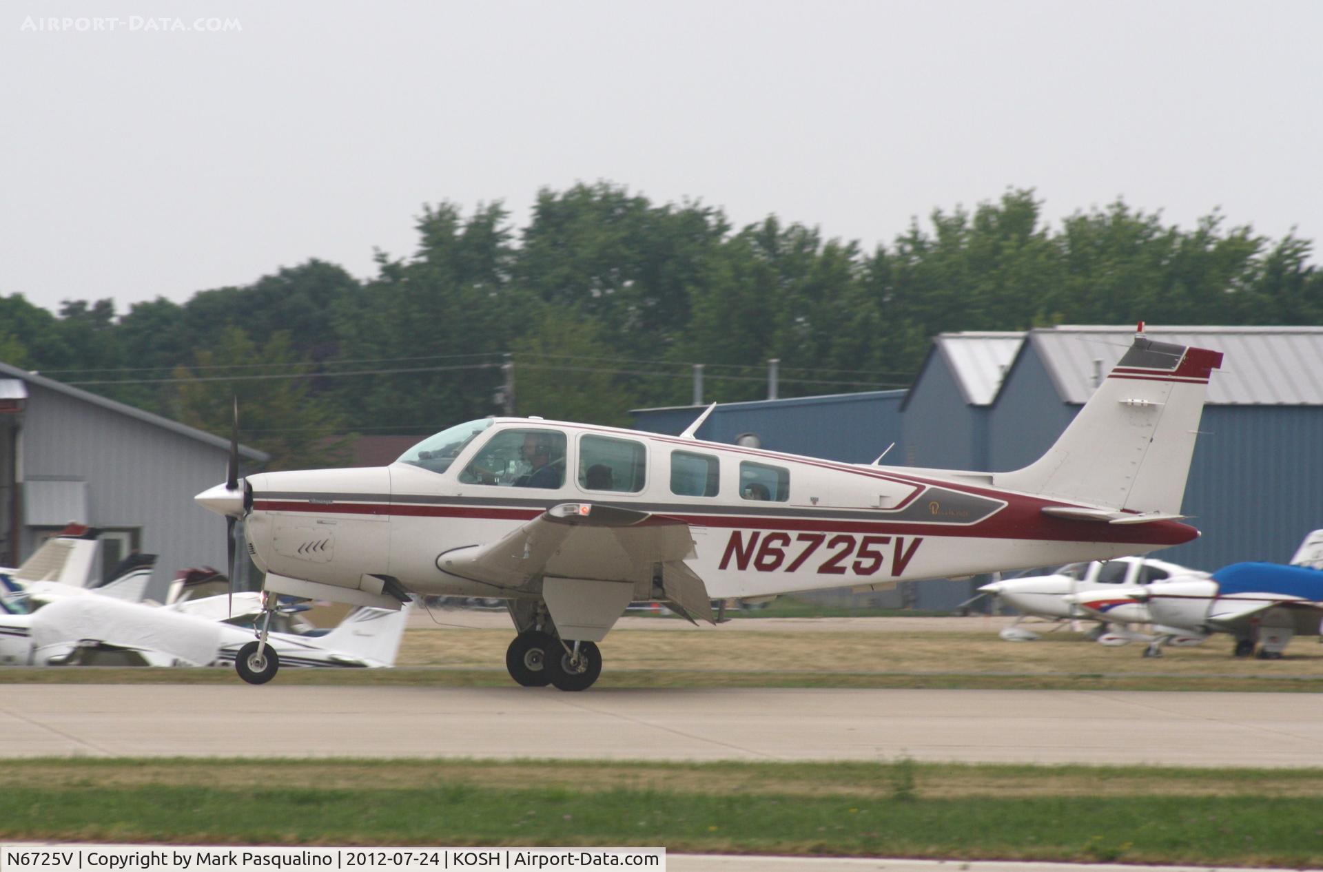 N6725V, 1983 Beech A36 Bonanza 36 C/N E-2098, Beech A36