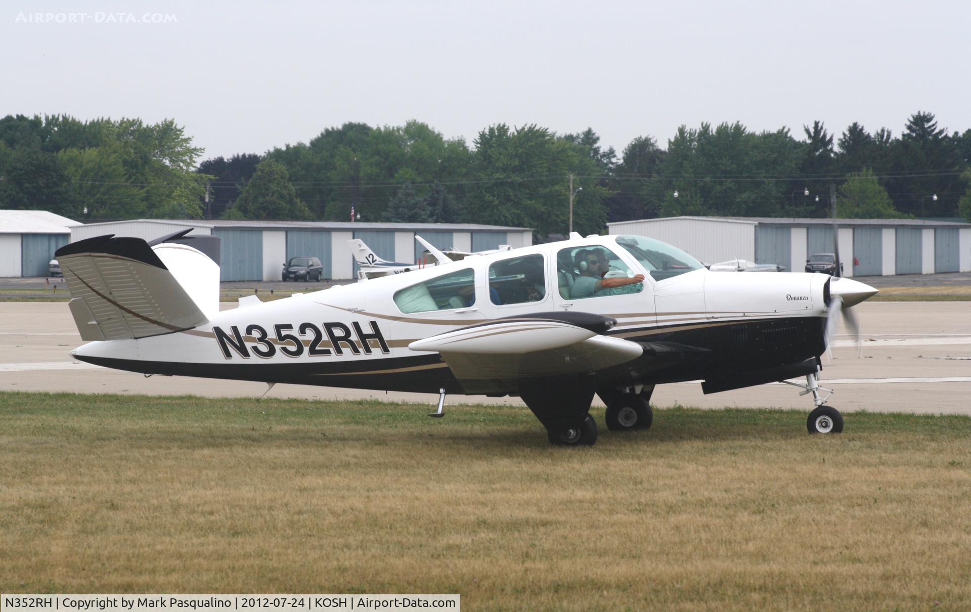 N352RH, 1964 Beech S35 Bonanza C/N D-7562, Beech S35