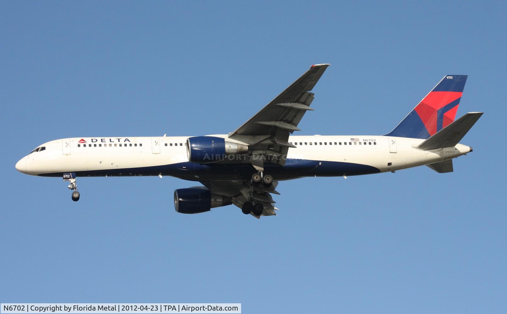 N6702, 1999 Boeing 757-232 C/N 30188, Delta 757