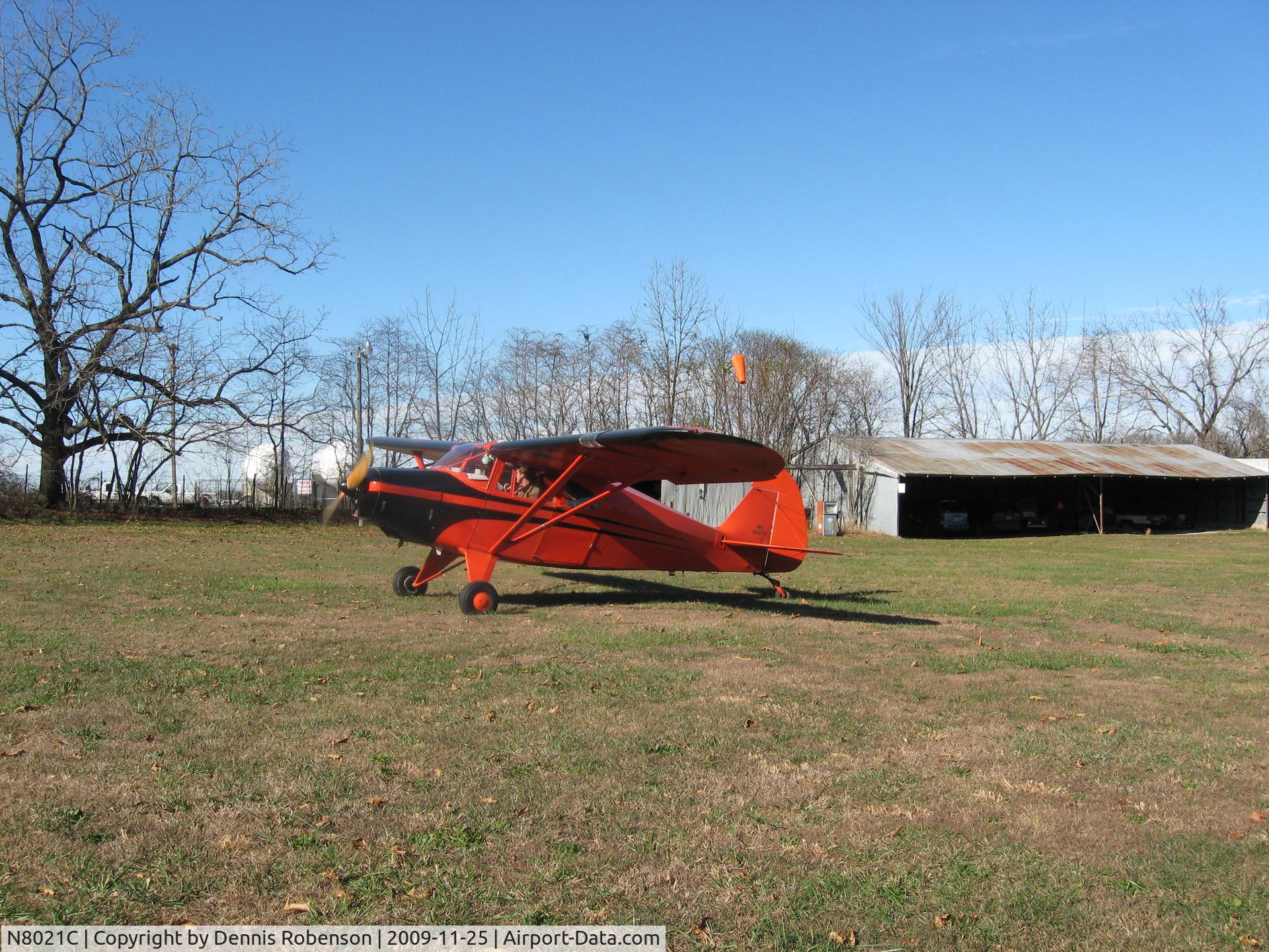 N8021C, 1954 Piper PA-22-135 Tri-Pacer C/N 22-2208, Kim Sweet @ Timberline airport Cassville MO. 
Ronnie loves house and field
