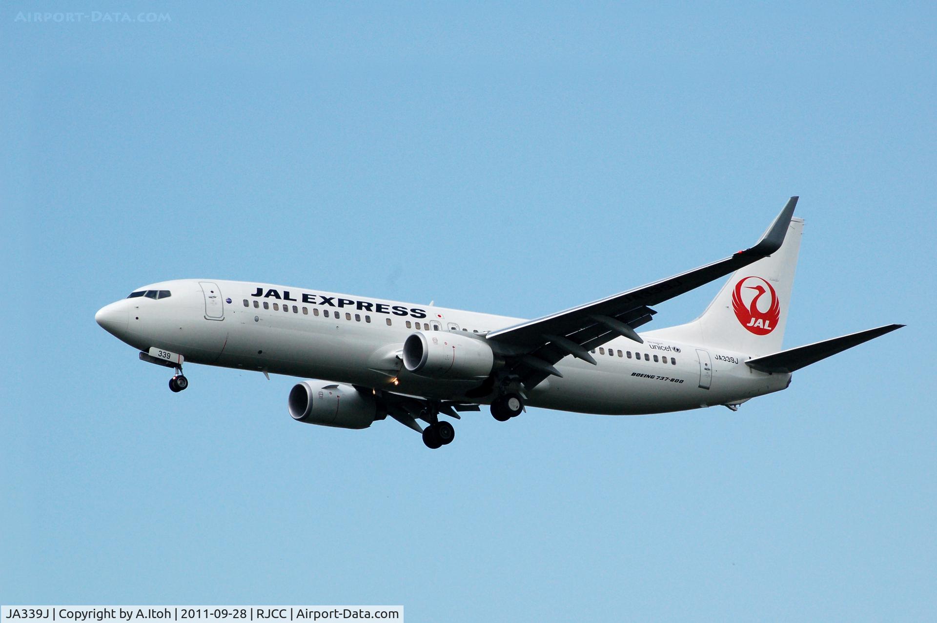 JA339J, 2011 Boeing 737-846 C/N 40354, JAL Express B737-800 App Rwy19L