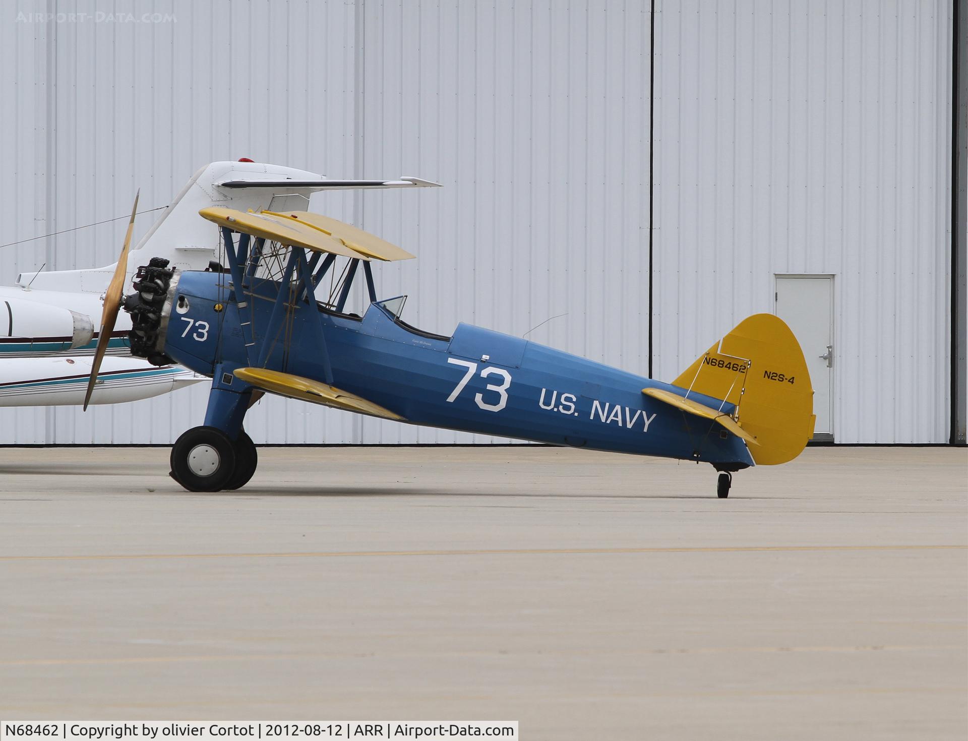 N68462, 1942 Boeing E75 C/N 75-5586, Aurora airport resident