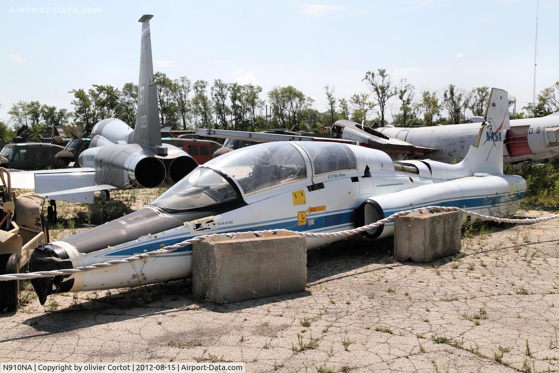N910NA, Northrop T-38A C/N 65-10352, Russel military museum...