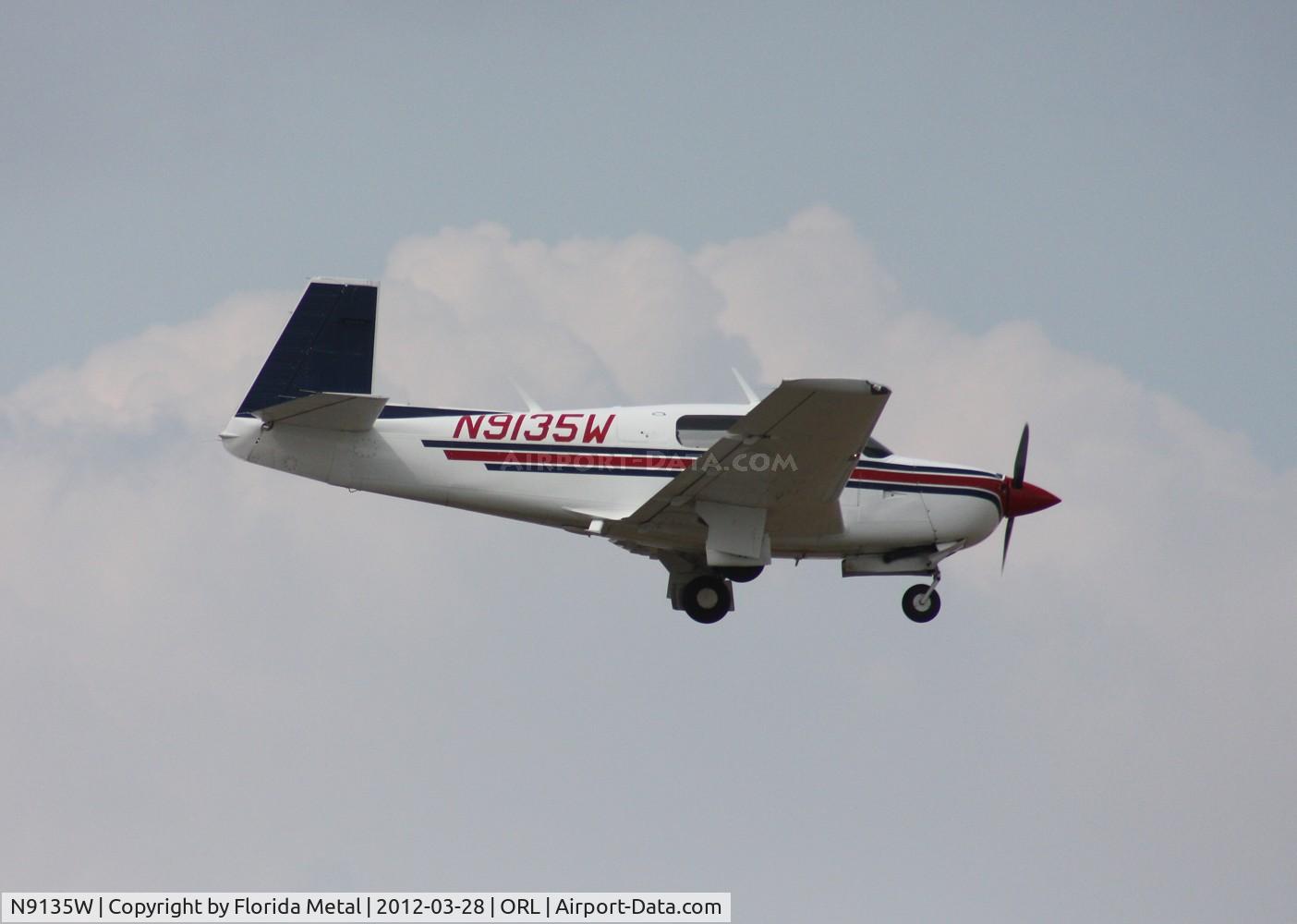 N9135W, 1991 Mooney M20J 201 C/N 24-3228, Mooney M20J
