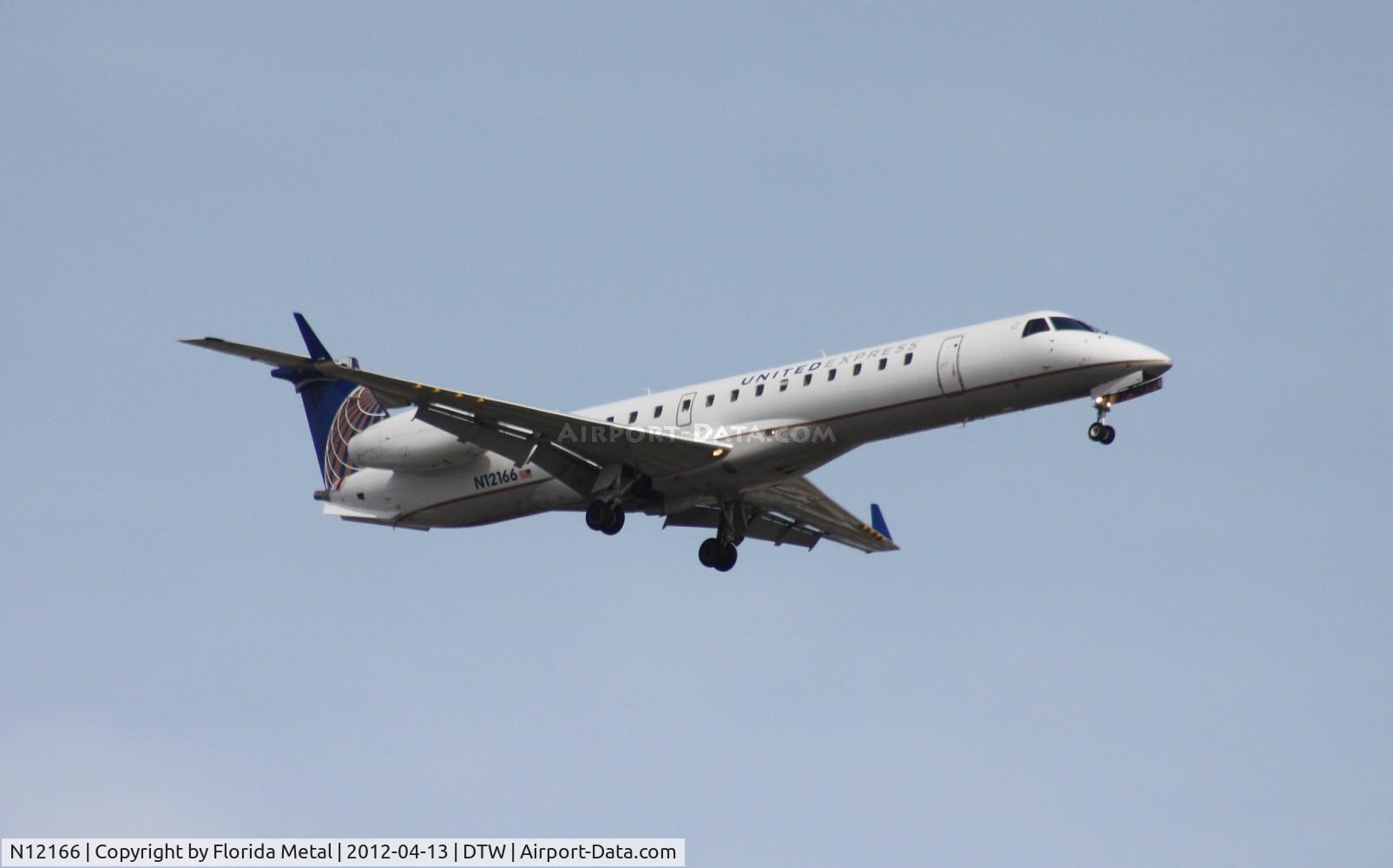 N12166, 2004 Embraer ERJ-145XR (EMB-145XR) C/N 14500831, United Express E145XR