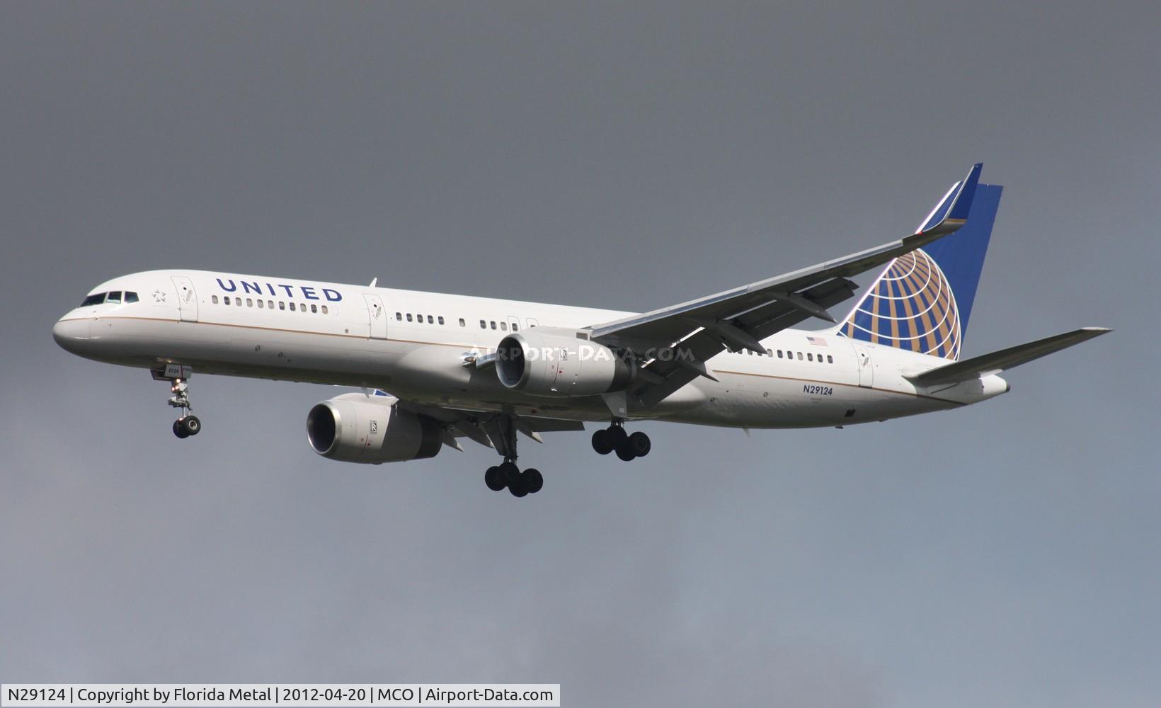 N29124, 1998 Boeing 757-224 C/N 27565, United 757
