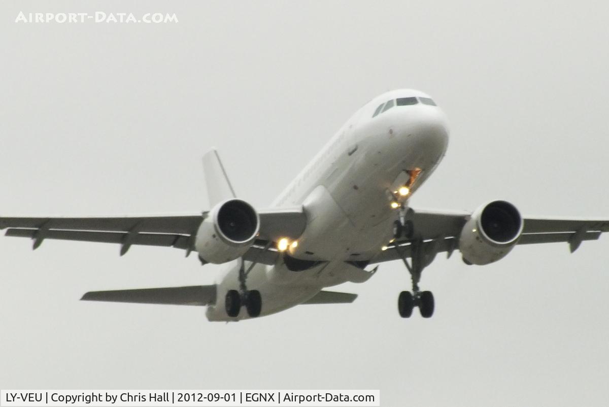 LY-VEU, 2000 Airbus A319-112 C/N 1283, Avion Express