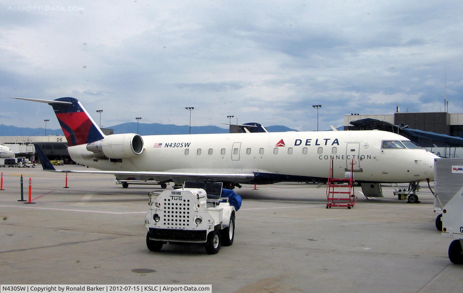 N430SW, 2001 Bombardier CRJ-200LR (CL-600-2B19) C/N 7523, SLC UT