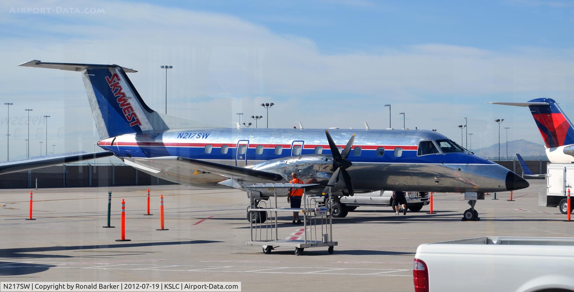 N217SW, 1993 Embraer EMB-120ER Brasilia C/N 120.286, SLC UT