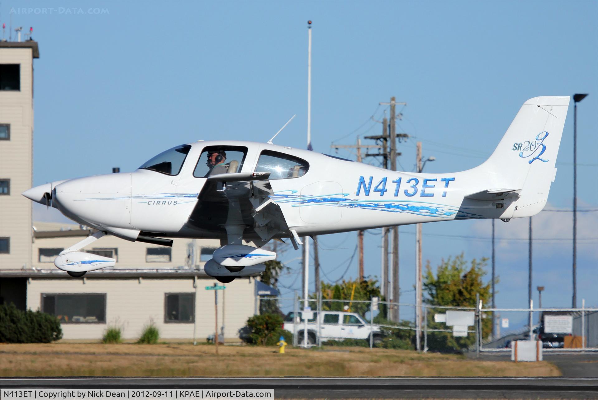 N413ET, 2006 Cirrus SR20 C/N 1689, KPAE/PAE
