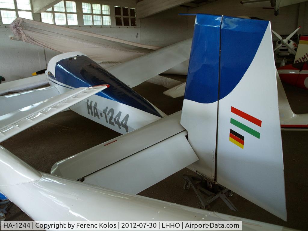 HA-1244, 1971 Scheibe SF-25C Falke C/N 4401, Hajdúszoboszló