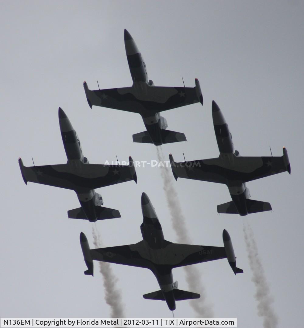 N136EM, 1984 Aero L-39C Albatros C/N 432917, Black Diamond Jet Team L39 and T-33 formation