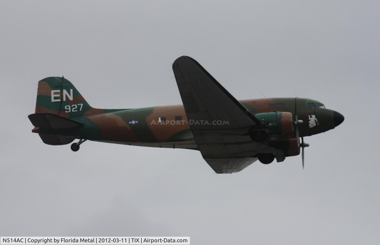 N514AC, 1944 Douglas DC3C (R4D6) C/N 26558, Spooky taking off