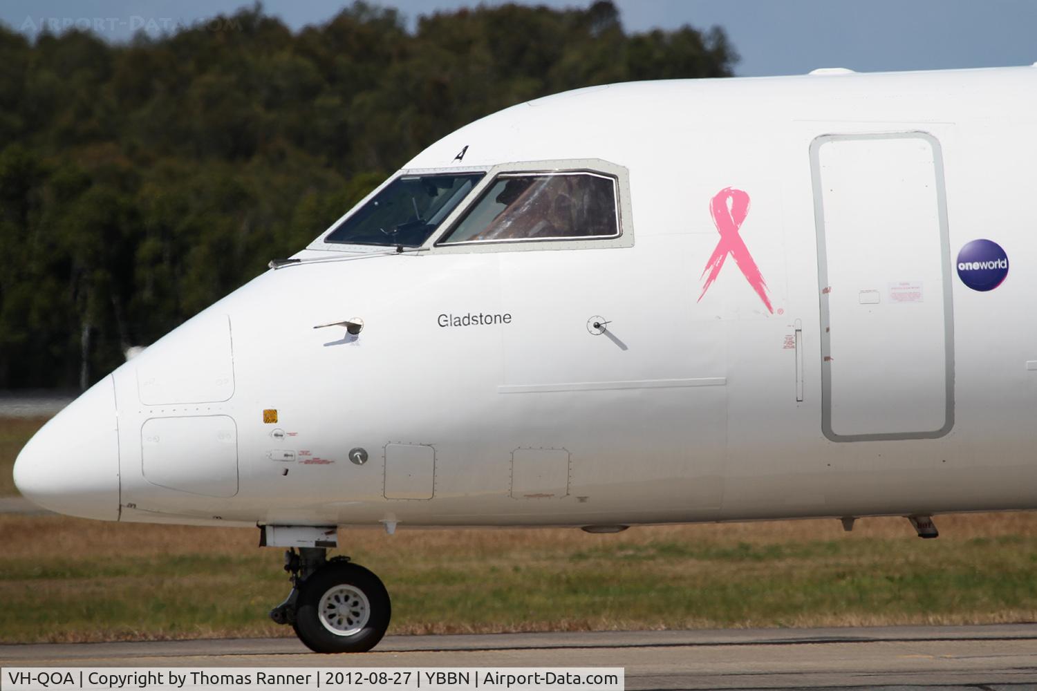 VH-QOA, 2005 De Havilland Canada DHC-8-402 Dash 8 C/N 4112, QantasLink DHC-8