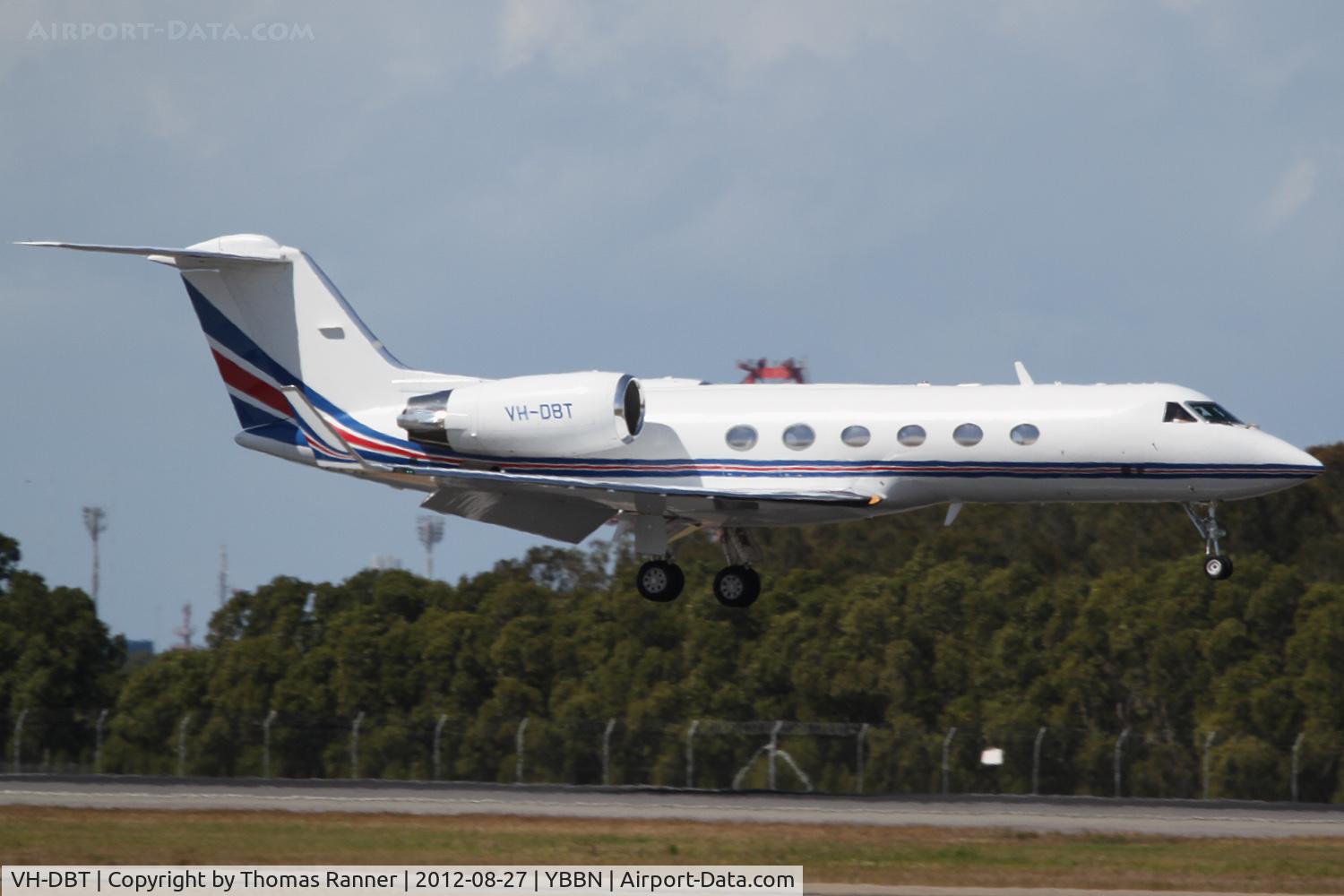 VH-DBT, 1999 Gulfstream Aerospace G-IV C/N 1363, ExecuJet Australia Gulfstream GIV-SP