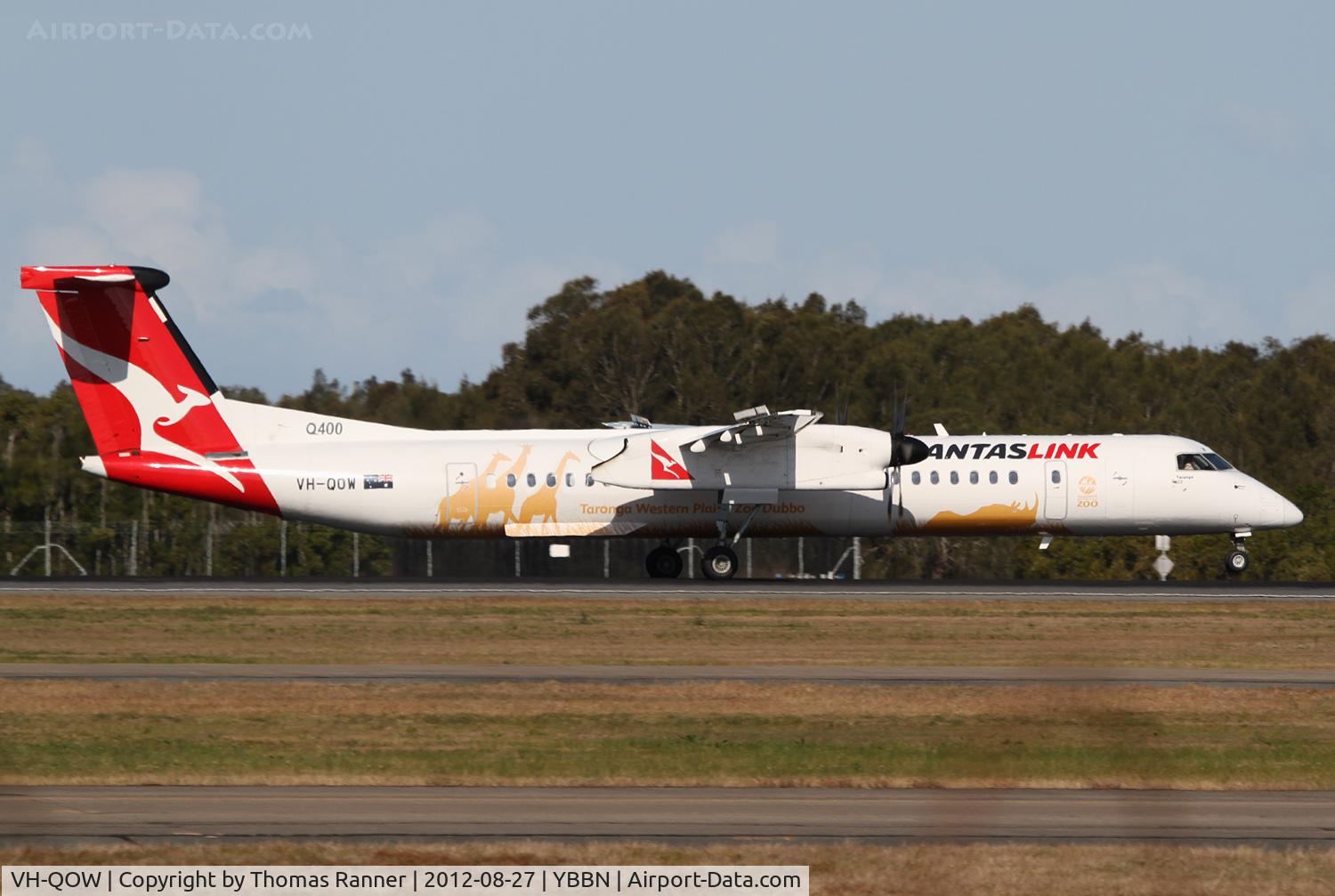VH-QOW, 2009 De Havilland Canada DHC-8-402Q Dash 8 C/N 4285, QantasLink DHC-8