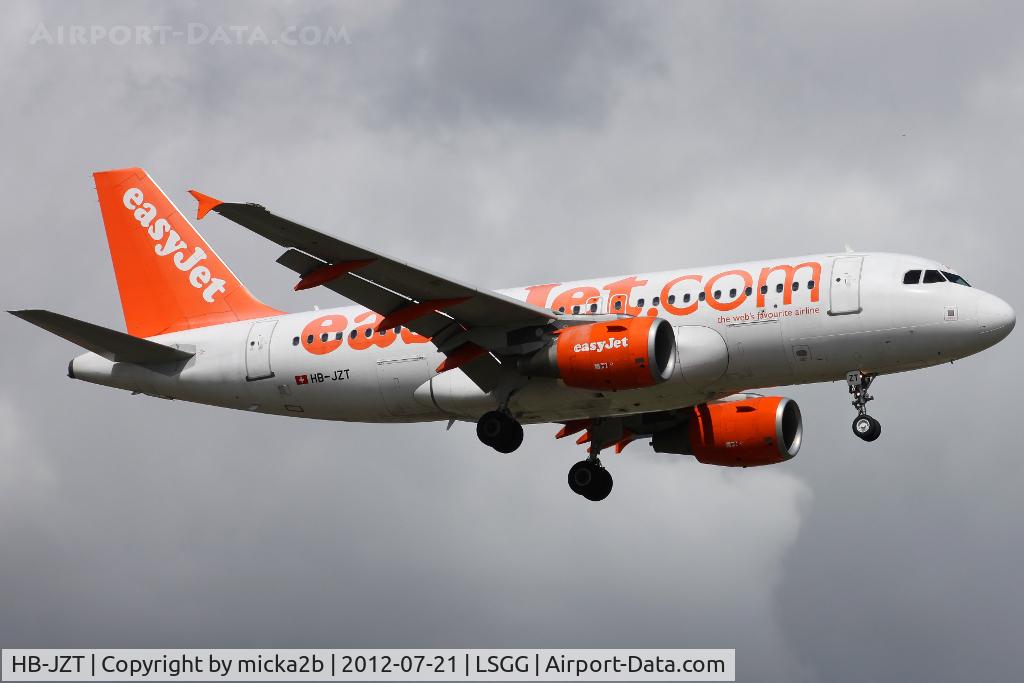 HB-JZT, 2005 Airbus A319-112 C/N 2420, Landing