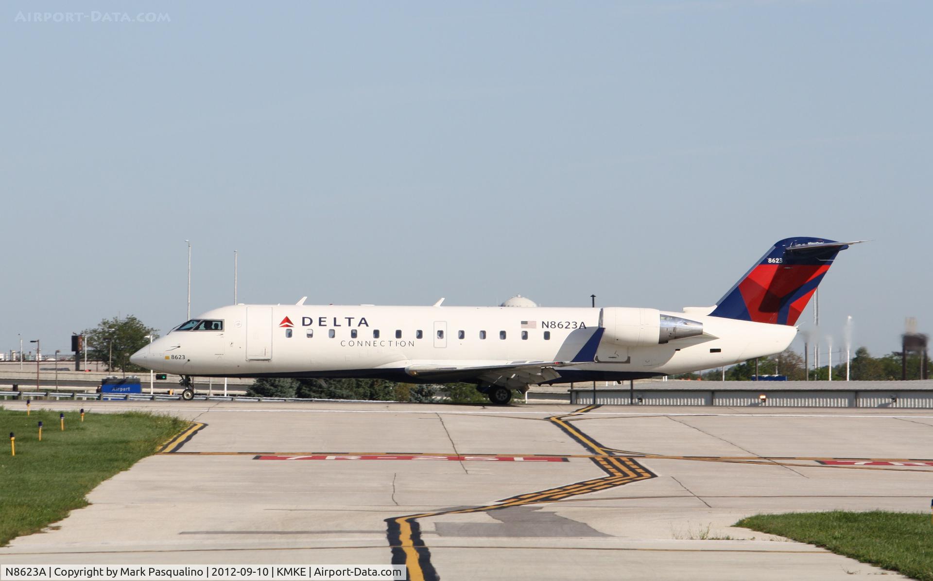 N8623A, 2002 Bombardier CRJ-200LR (CL-600-2B19) C/N 7623, CL-600-2B19