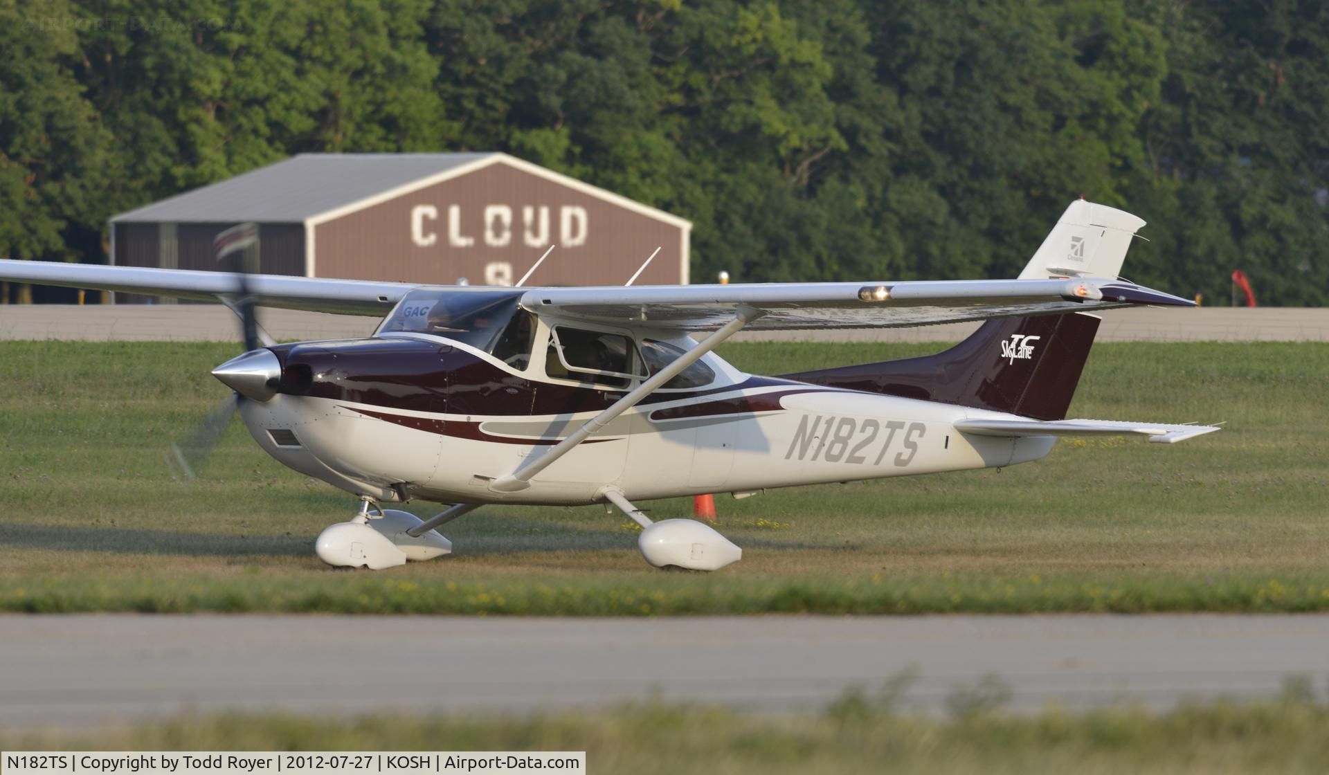 N182TS, 2004 Cessna T182T Turbo Skylane C/N T18208237, Airventure 2012