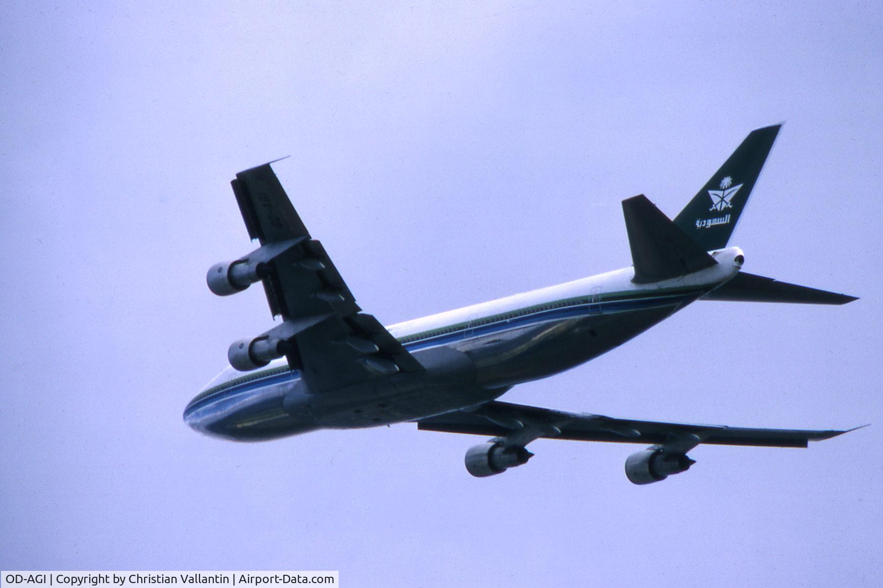 OD-AGI, 1975 Boeing 747-2B4B C/N 21098, Taking off from Heathrow