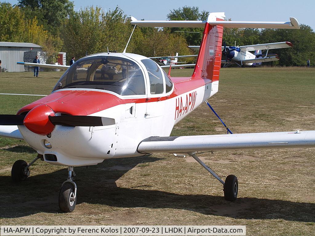 HA-APW, 1979 Piper PA-38-112 Tomahawk Tomahawk C/N 38-79A0512, Dunakeszi