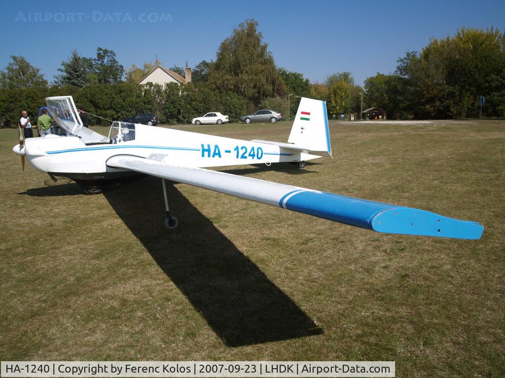 HA-1240, 1972 Scheibe SF-25C Falke C/N 4436, Dunakeszi