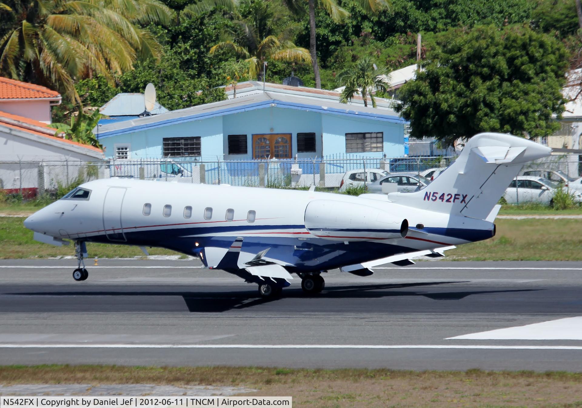 N542FX, 2008 Bombardier Challenger 300 (BD-100-1A10) C/N 20217, N542FX