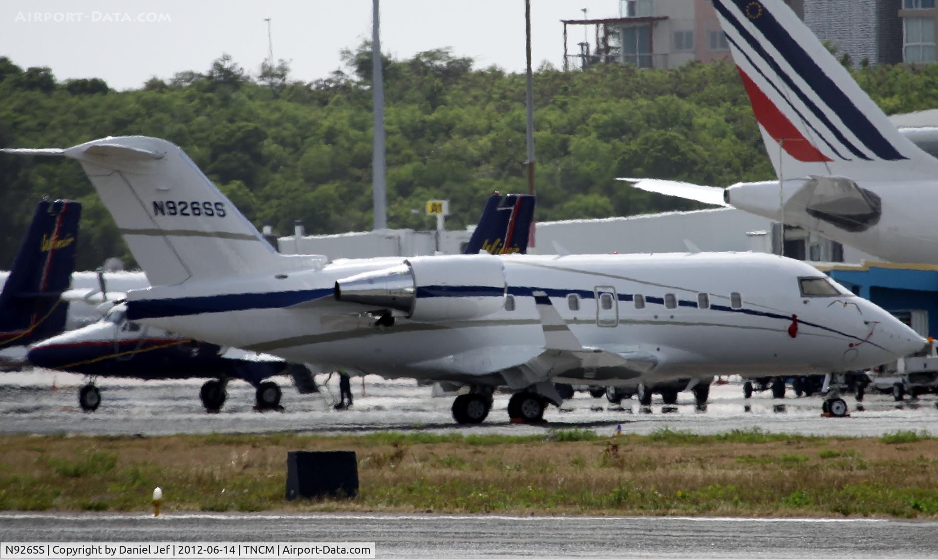 N926SS, 1999 Bombardier Challenger 604 (CL-600-2B16) C/N 5436, N926SS