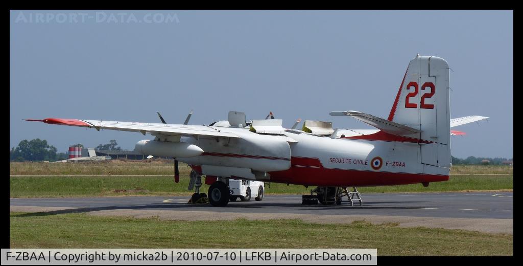 F-ZBAA, Grumman TS-2A/Conair Turbo Firecat C/N 456, Parked. Crashed on Generac (30) at 2 august, killing the pilot.