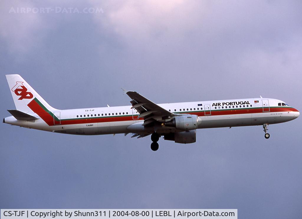 CS-TJF, 2000 Airbus A321-211 C/N 1399, Landing rwy 25 in old c/s